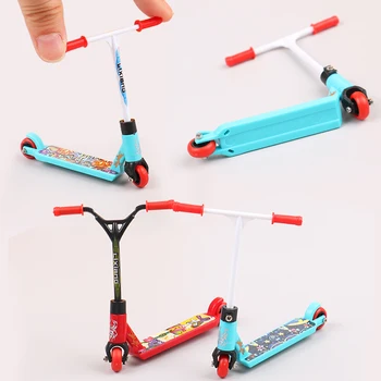 Мини-Пальчиковый самокат с двумя колесами, накладкой для пальцев, спортивными игрушками, набором парковых пандусов, коллекционными моделями игрушек для детей и взрослых