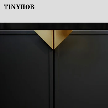 Треугольная форма/  Креативный шкаф из цельной латуни со скрытой ручкой, выдвижной Мебельный ящик для десертов, золотые/ черные ручки